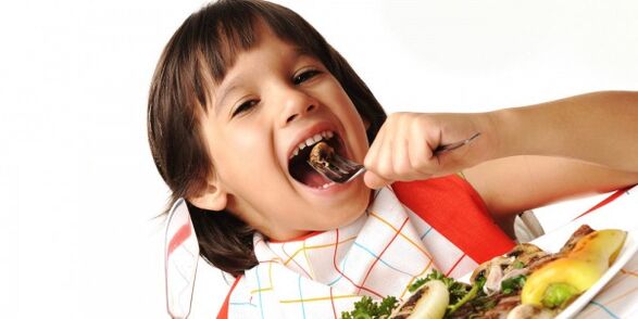 a gyermek hasnyálmirigy-gyulladással diétázva eszik zöldségeket
